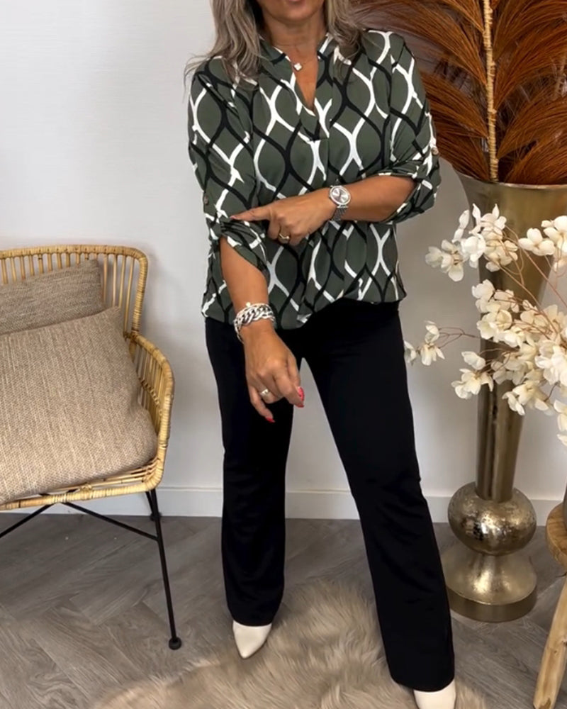 Laurel | Blouse with Graphic Print