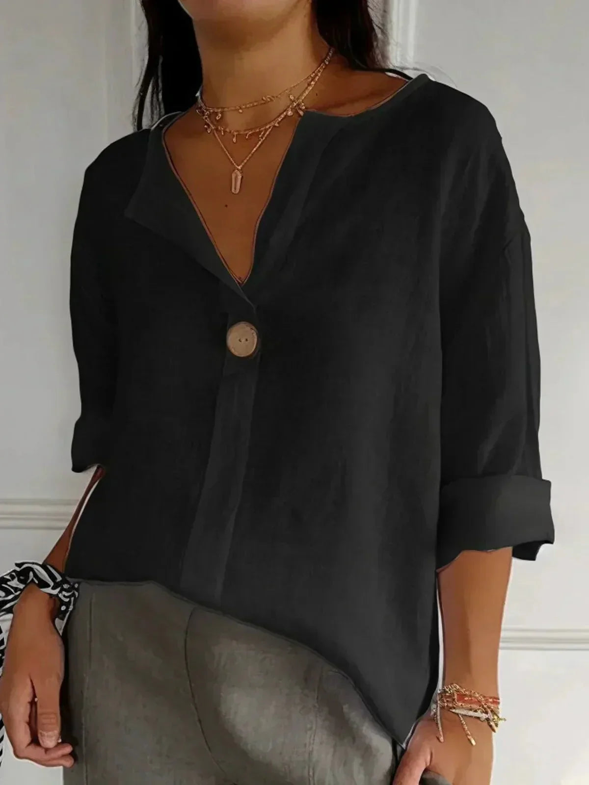 Josie | Relaxed V-Neck Top